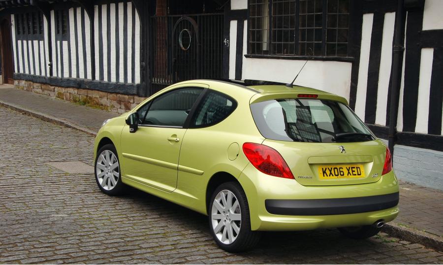  Peugeot 207 2006 года  (фото 38 из 180)
